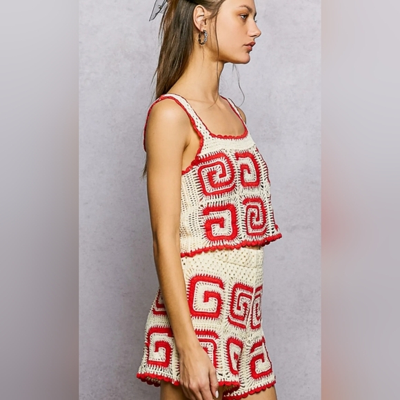 #1136 POL Red Maze Crochet Set - Picture 4 of 12